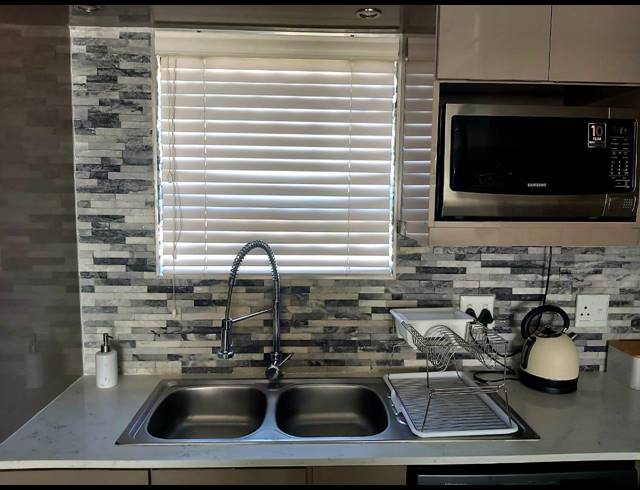 2 BEDROOM APARTMENT TO LET IN TERRA NOVA